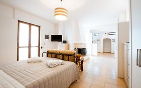Ruccia Home
